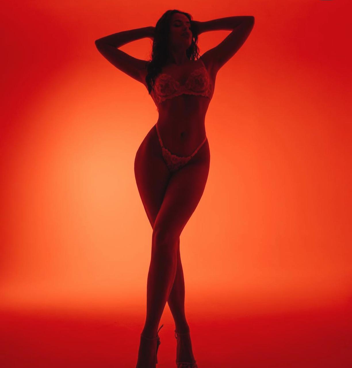 בחורה מפנקת כמו חברה -ירושלים