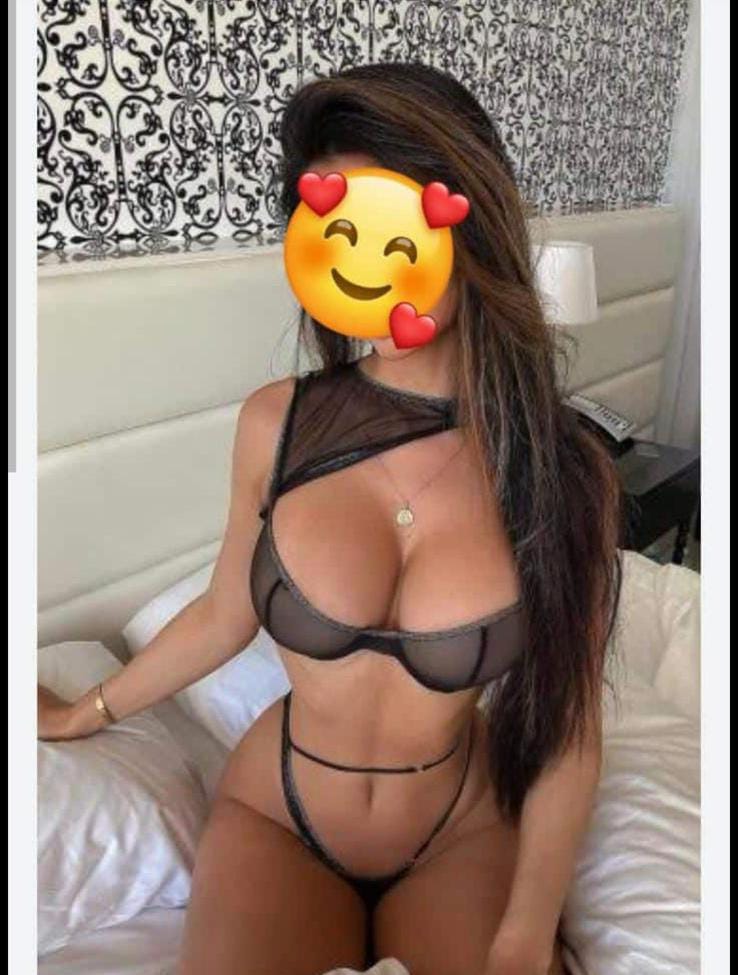 בתל אביב בחורה אלגנטית