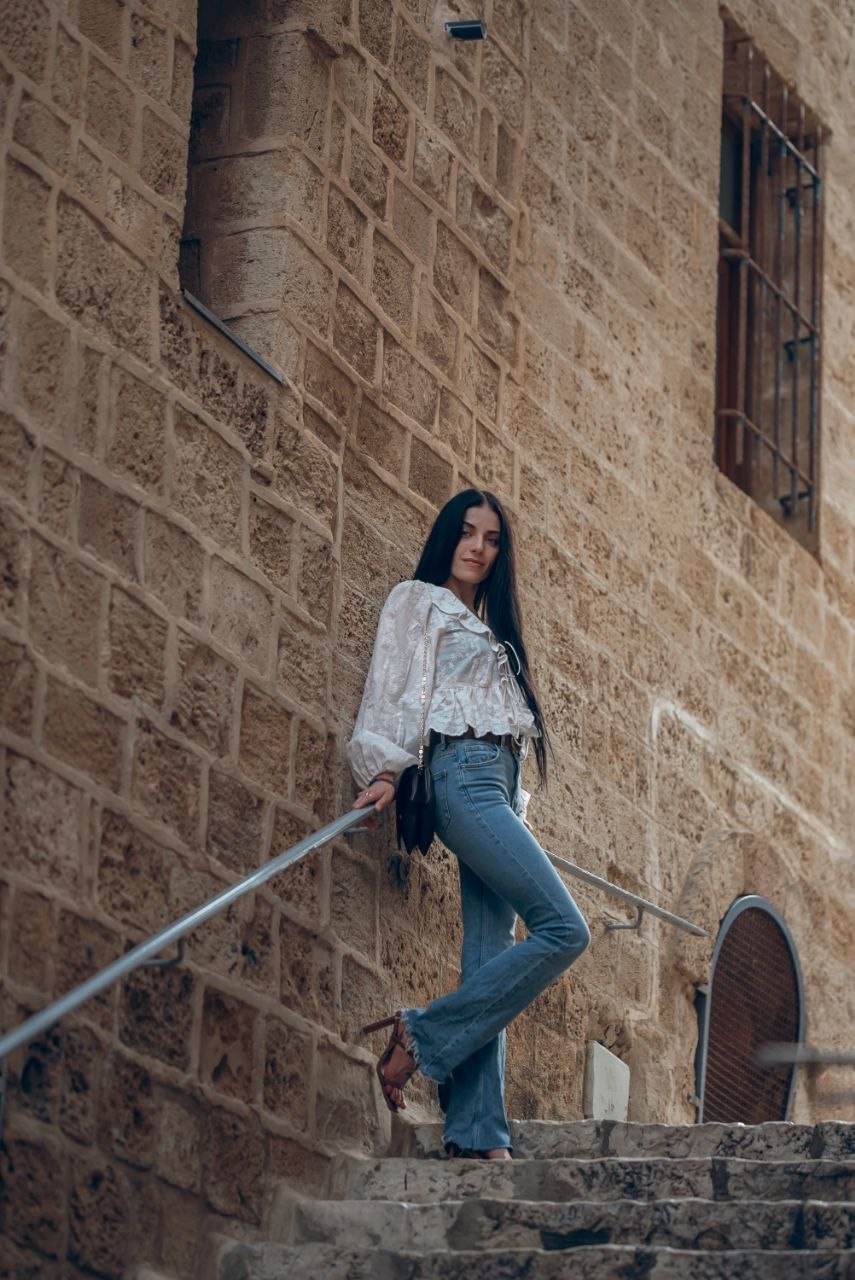 ליזה אישה אנרגטית בת 25 תל אביב