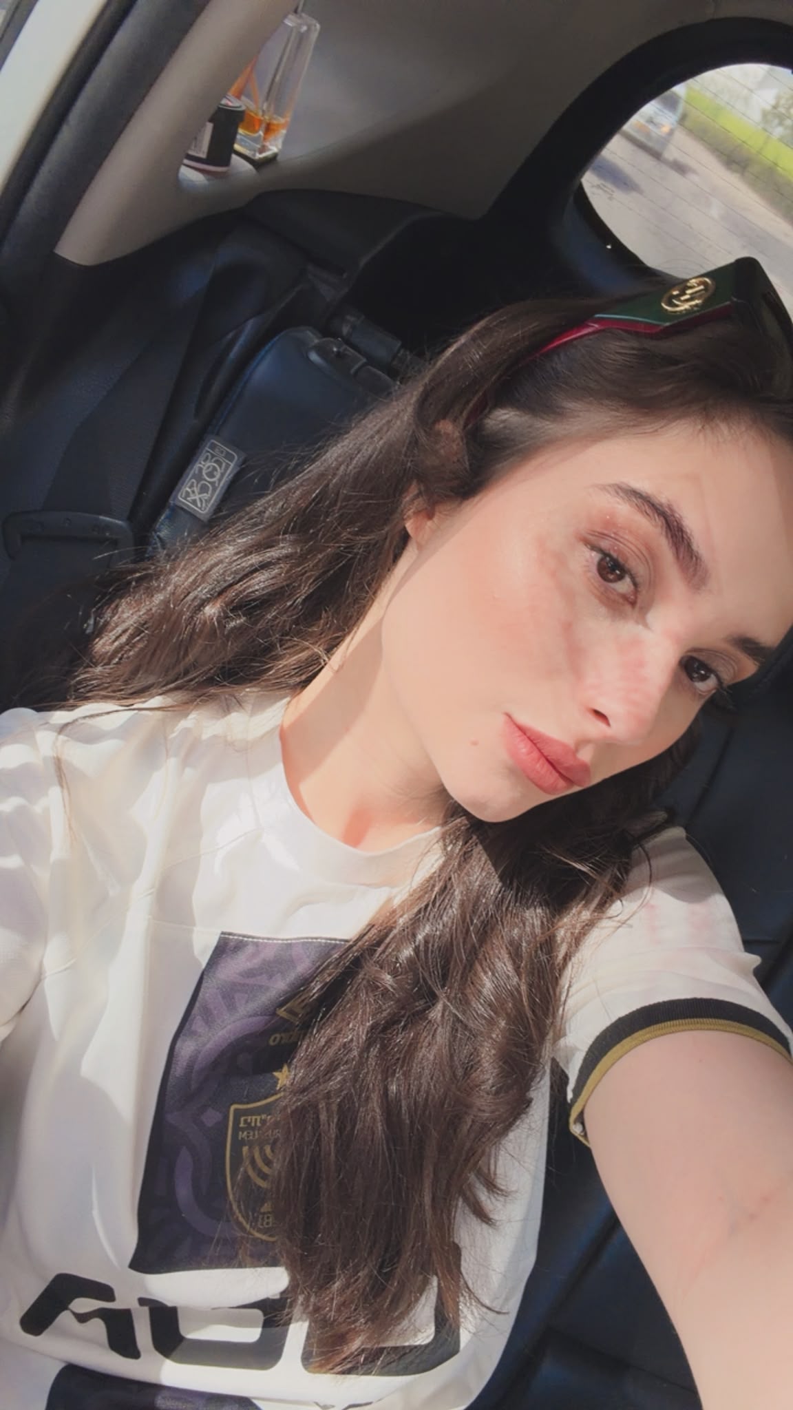 שושנה ברזילאית תיירת בת 20 – בחיפה